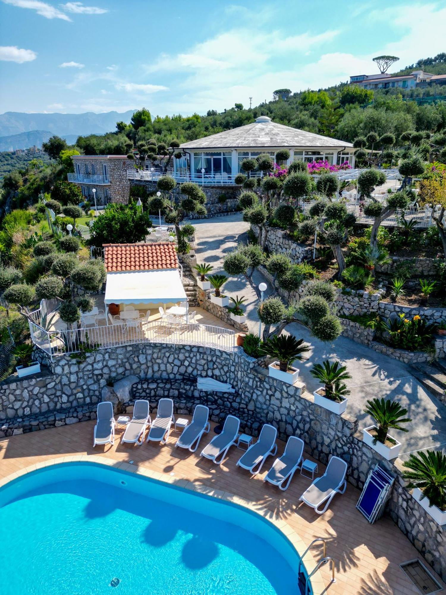 Hotel Villa Lubrense Sorrento Massa Lubrense Exterior foto